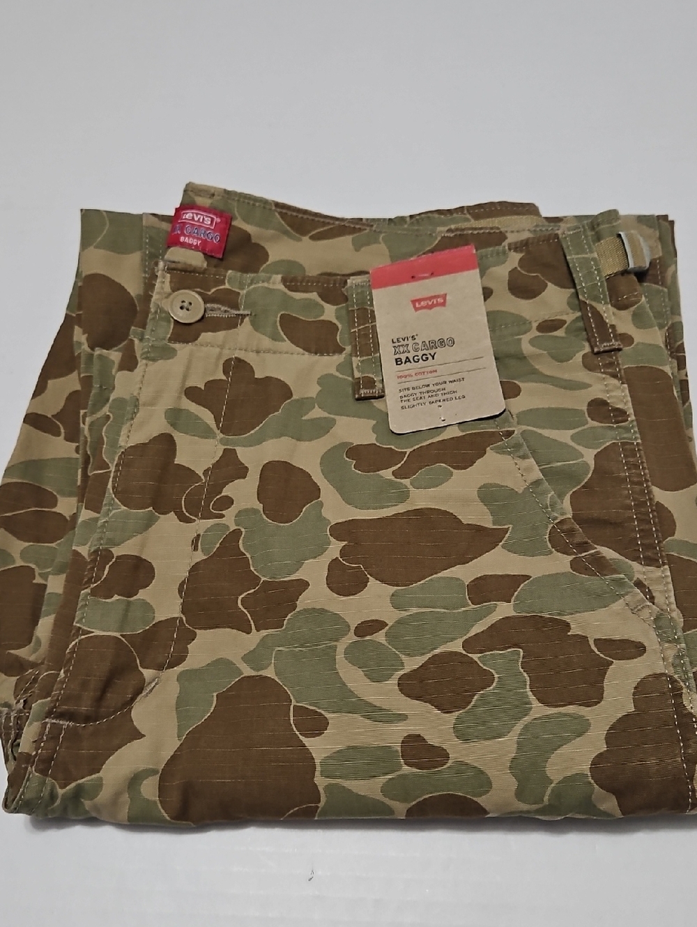Levi's Camo Baggy XX Baggy Cargo Pants - Green & Brown Size 31x32 - Picture 2 of 16